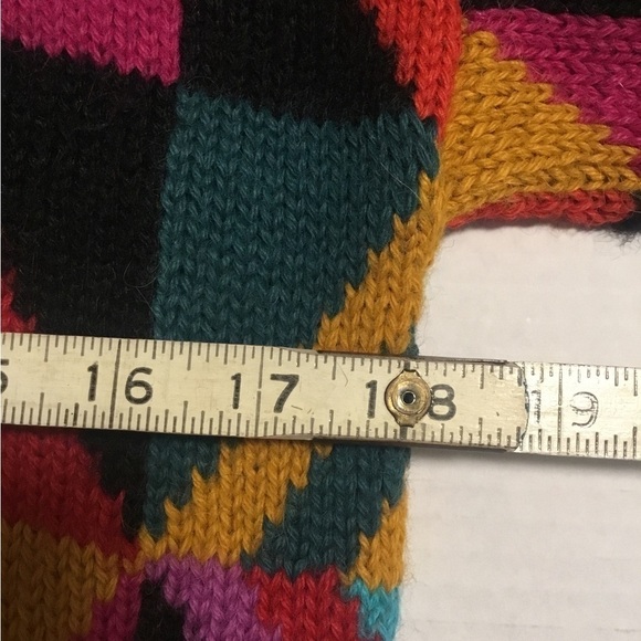 ALPACA IMPORTS hand knitted art to wear sweater. S/ M / L? - Picture 4 of 8